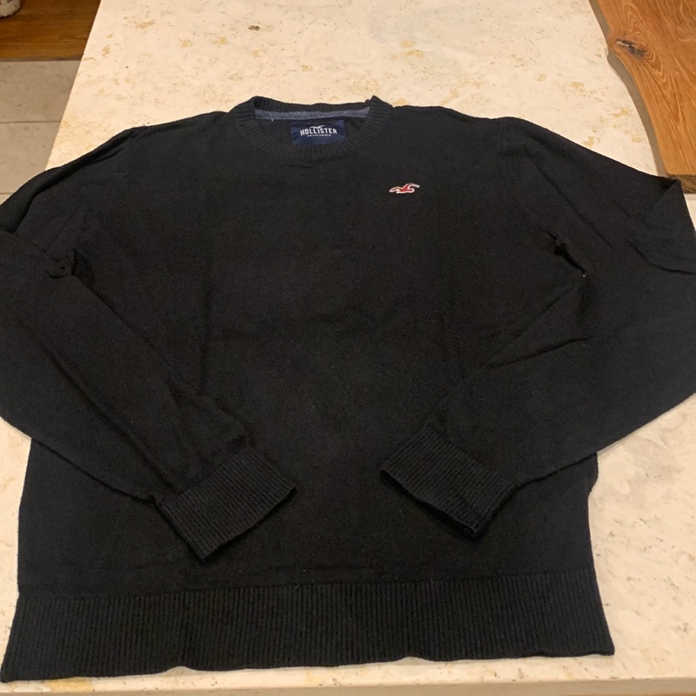 Hollister crew neck sweater